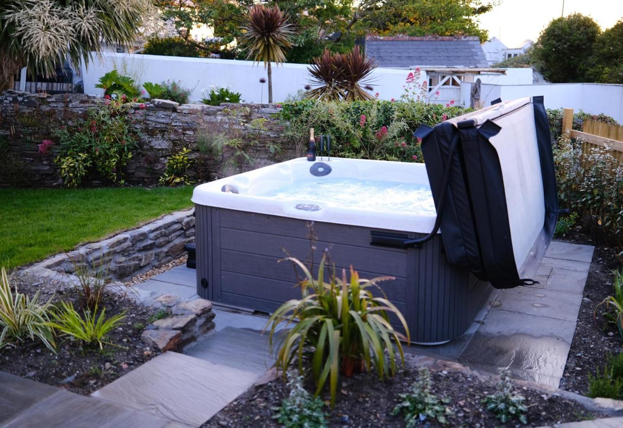 Newly Renovated Cottage With Hot Tub Portreath Exterior photo